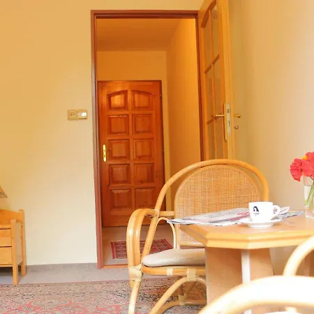 Flidr Guest house
